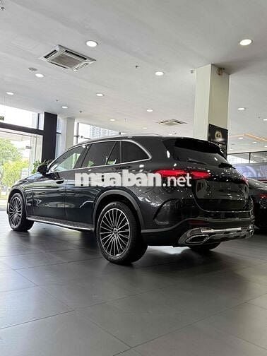 Mercedes Benz GLC 2023 - 800 km xám/ nâu
