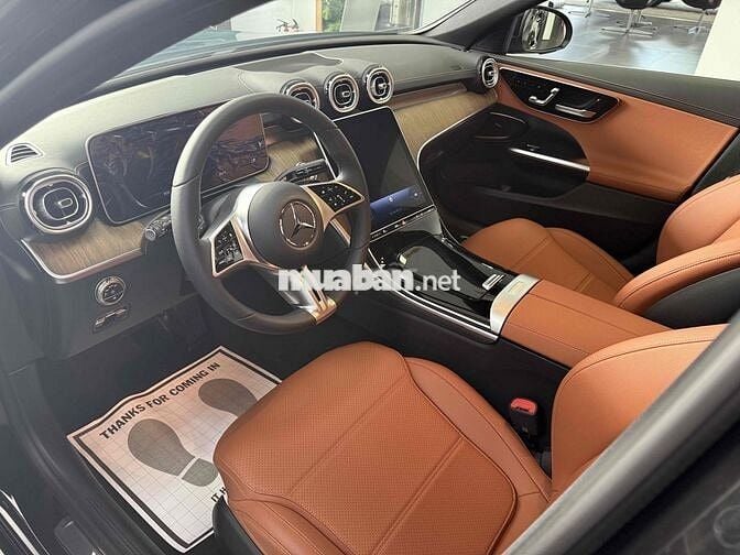 Mercedes Benz C200 plus 2023 - 20 km