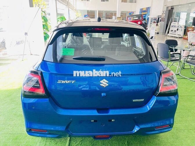 Suzuki Swift 2025 giao ngay chỉ với 195 triệu