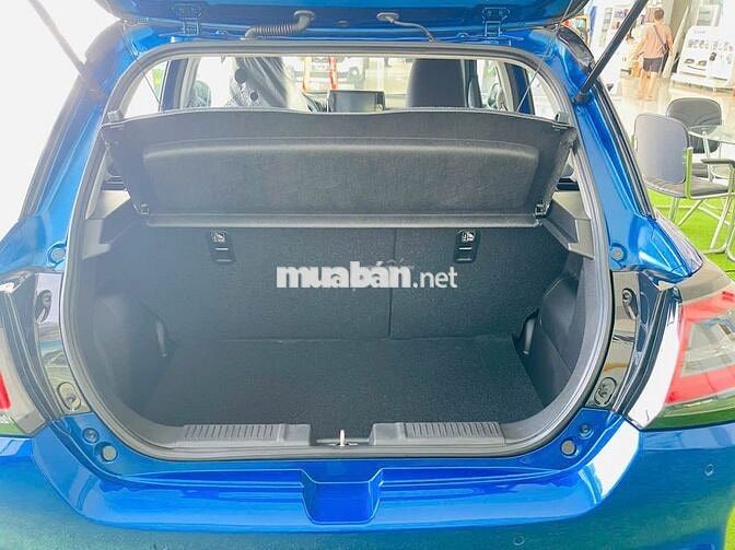 Suzuki Swift 2025 giao ngay chỉ với 195 triệu