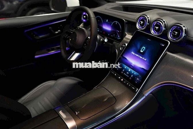 Mercedes Benz GLC 2023 - 800 km xám/ nâu