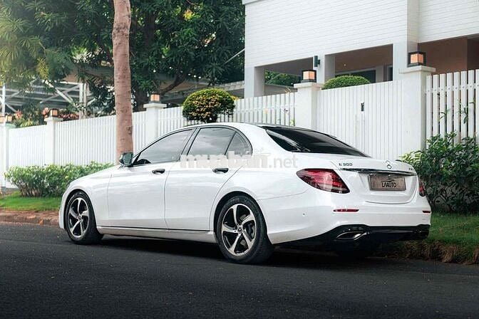 Mercedes E200 Sport Model 2020 - Trả trước từ 349t