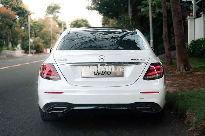 Mercedes E200 Sport Model 2020 - Trả trước từ 349t
