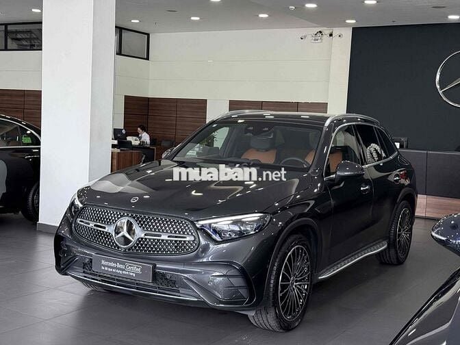 Mercedes Benz GLC 2023 - 800 km xám/ nâu