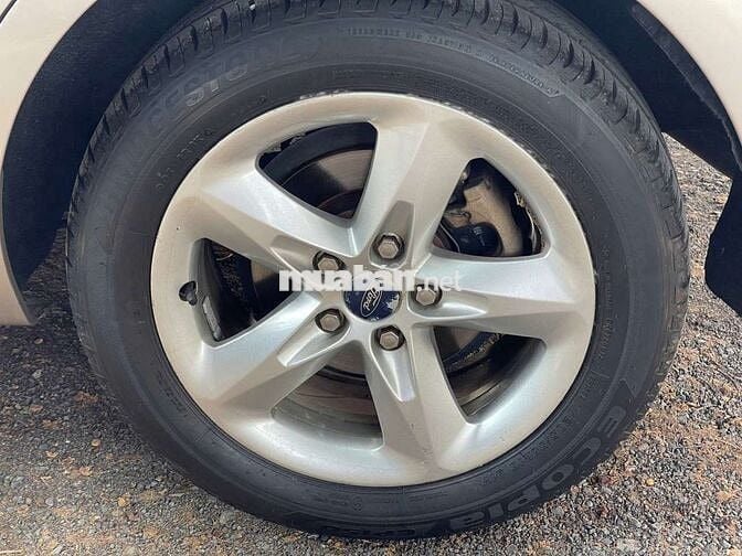 FORD FOCUS HATCHBACK 1.8 AT SX2011 - 35000 km