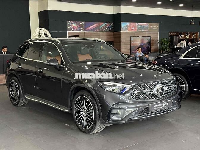 Mercedes Benz GLC 2023 - 800 km xám/ nâu