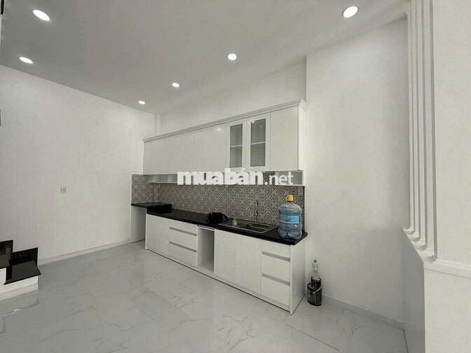 🏡 Nhà NC HXH Yên Thế_P2_4,5x21m_trệt 3 Lầu_Nhà Mới Sơn Sửa.