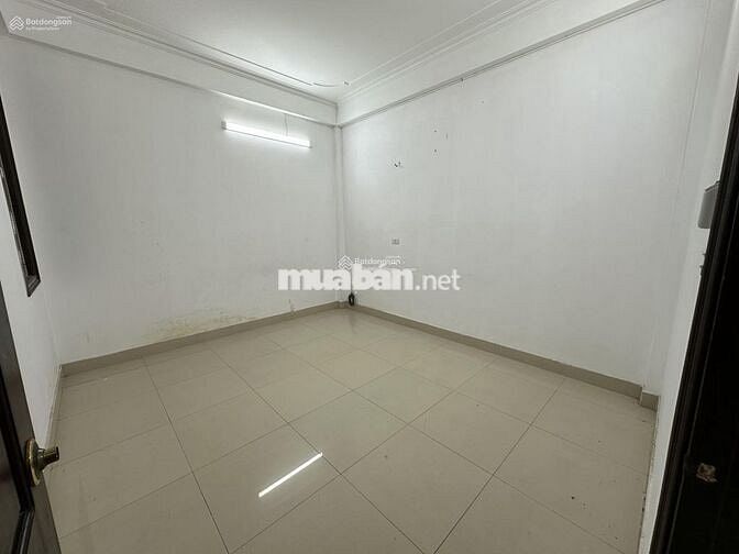 Cho thuê căn nhà đường Trung Yên 10, diện tích 70m2 x 4 tầng, 30tr/th