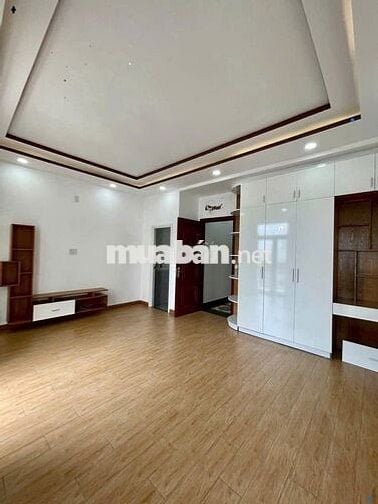 🏡 Cho Thuê Nhà HXH C18_(K300)_8x18m, Trệt 3 Lầu, Nội Thất