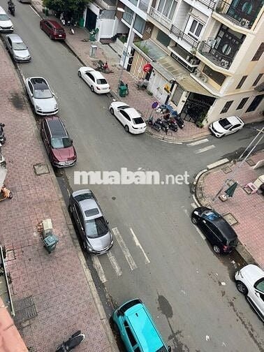 Nguyên căn hẻm ô tô Quận 10 - DT: 4x18m, 4Tầng - Thành Thái - Giá 25tr