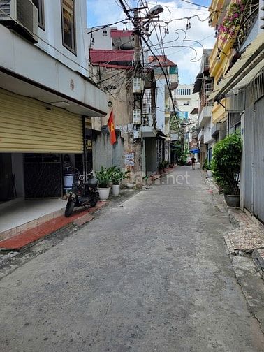 Bán nhà số đỏ chính chủ Hồng Bàng