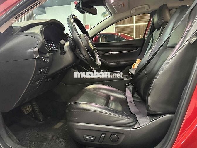 Mazda 3 2021 1.5 Luxury - 66000 km một chủ dùng