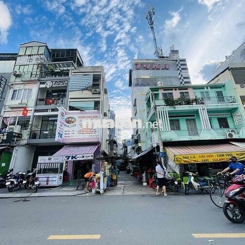 Mặt tiền Cô giang, Quận 1, lô góc, kinh doanh tốt, 9.5tr, thương lượng