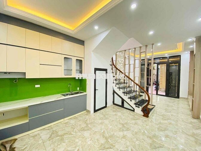 HÀNG HIẾM! SIÊU PHẨM CẦU GIẤY, 6 TẦNG, GẦN PHỐ, 2 THOÁNG, KINH DOANH