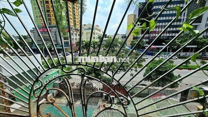Nguyễn chí Thanh - Căn hộ 55 m2 cực đẹp 4,68 tỷ sổ đỏ Đống Đa - Mặt ph