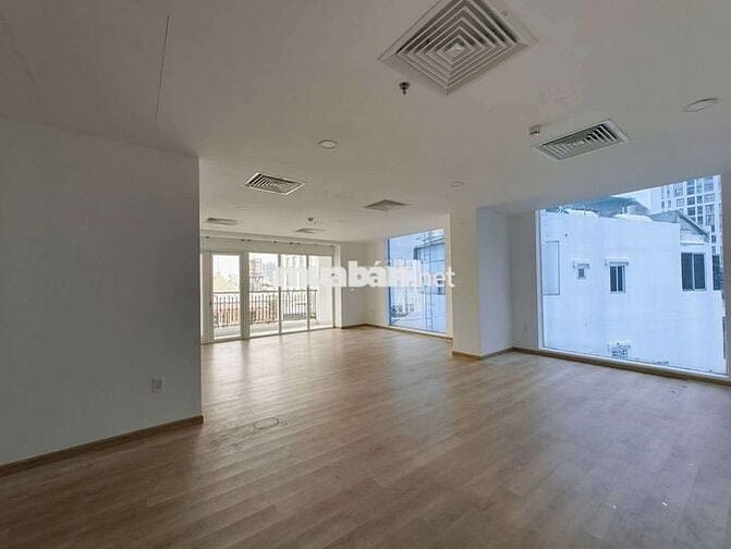 Nhà mặt tiền nguyễn thái bình, p12. Dt. 8x30m 1 trệt 2 lầu st.