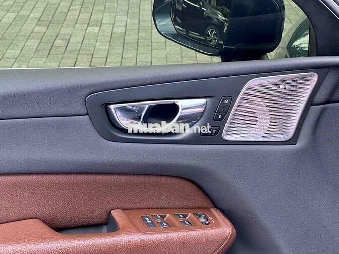 Volvo XC60 2022 Inscription B6 AWD - 46000 km