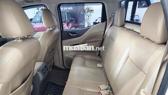 Nissan Navara 2017 NP300 EL 4x2 AT - 74000 km