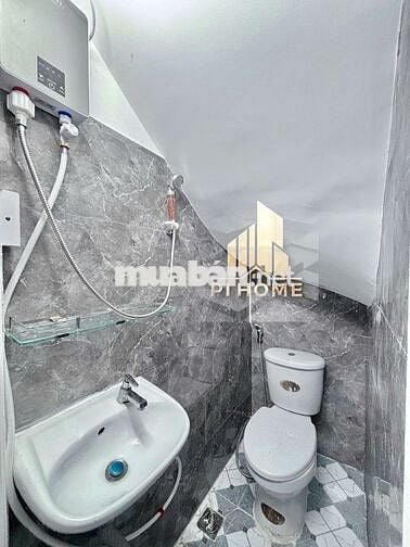 PHÒNG NỘI THẤT 28M2, TRẦN KHẮC CHÂN, CÁCH NHÀ THỜ VÀ CHỢ TÂN ĐỊNH 500M