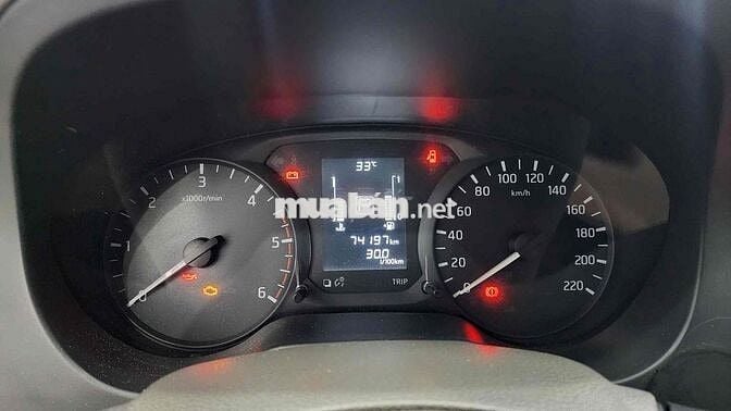 Nissan Navara 2017 NP300 EL 4x2 AT - 74000 km