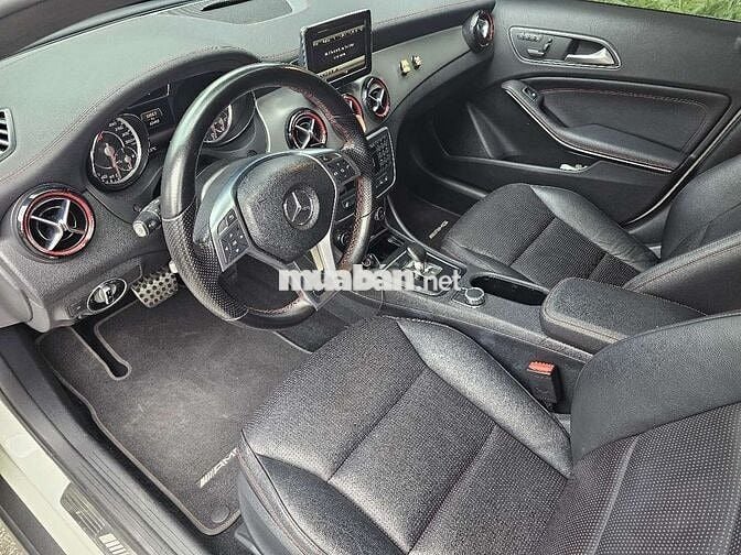 Mer GLA45 AMG - 60.000 km Zin nguyên bản