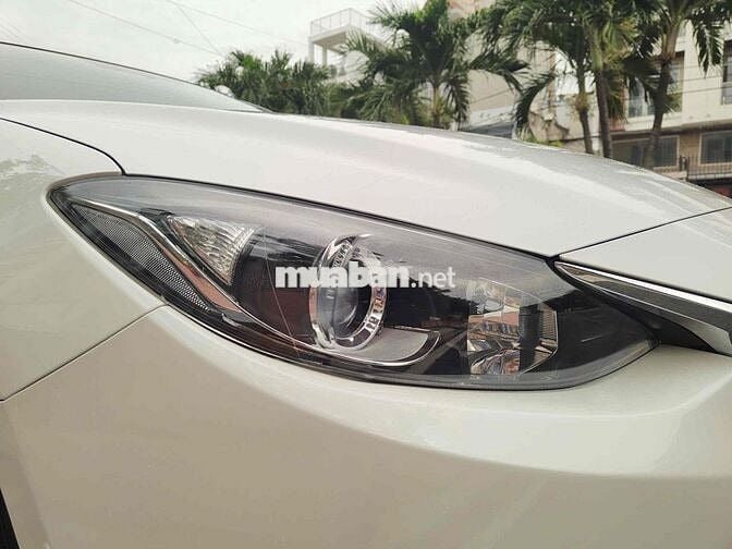 Mazda 3 2016 1.5 AT Sedan - 47000 km