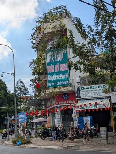 Cho thuê mặt bằng kinh doanh 2 mặt tiền Trương Công Định và NAN