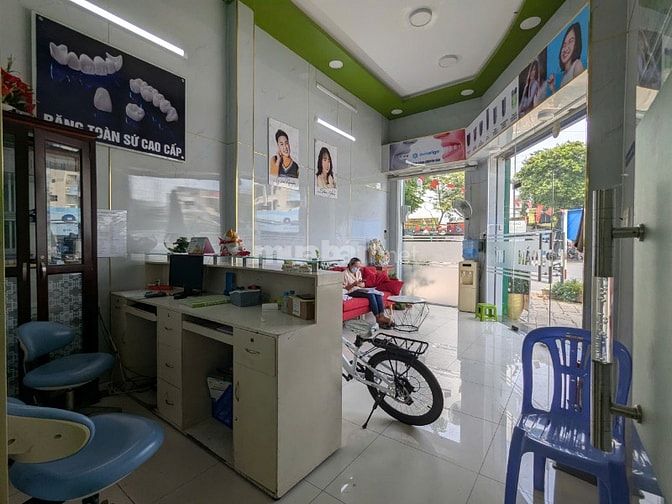 Cho thuê mặt bằng kinh doanh 2 mặt tiền Trương Công Định và NAN