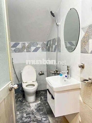 Cho thuê nhà mới đg số 57 khu tên lửa 5*25 có hầm giá 25tr