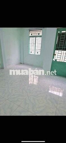 nhà 1 lầu 2pn 2wc có sân còn mới đ 47