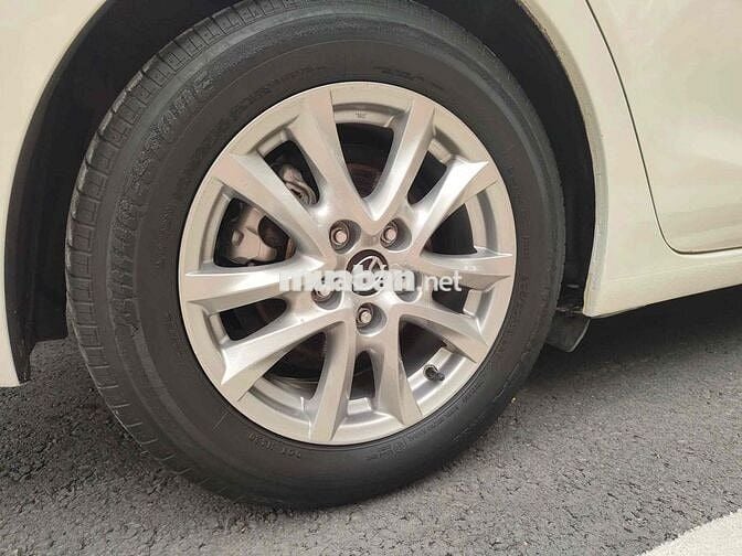 Mazda 3 2016 1.5 AT Sedan - 47000 km