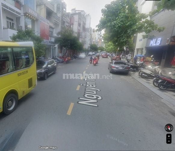 BÁN TÒA KHÁCH SẠN 9 TẦNG + 1 HẦM, VỊ TRÍ PHƯỜNG BẾN THÀNH, QUẬN 1