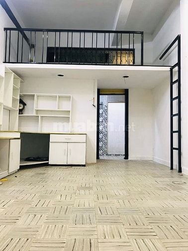 Cho thuê nhà riêng Q5, chân cầu Chà Và, diện tích 50 m2, 1 gác, 3,9tr