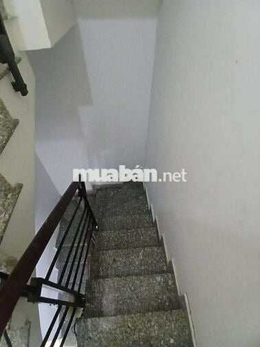 Cho thuê nhà 5pn ngay ngã tư hàng xanh p17 bình thạnh