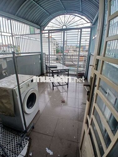 Cho thuê nhà 5pn ngay ngã tư hàng xanh p17 bình thạnh