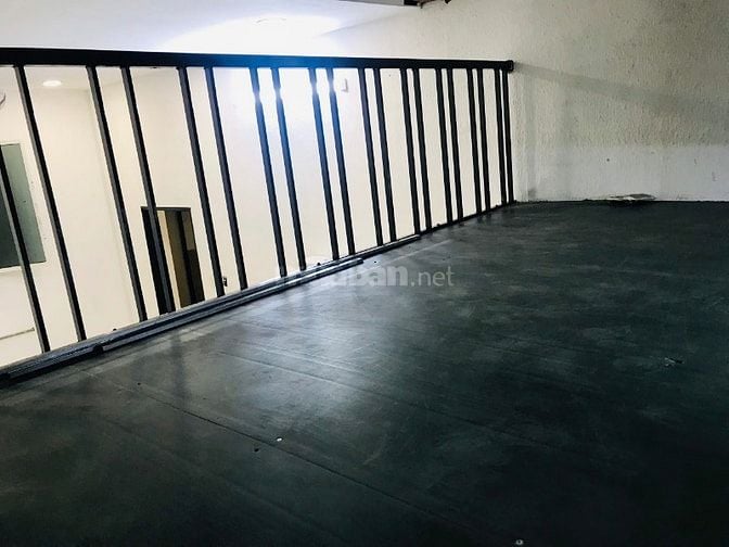Cho thuê nhà riêng Q5, chân cầu Chà Và, diện tích 50 m2, 1 gác, 3,9tr
