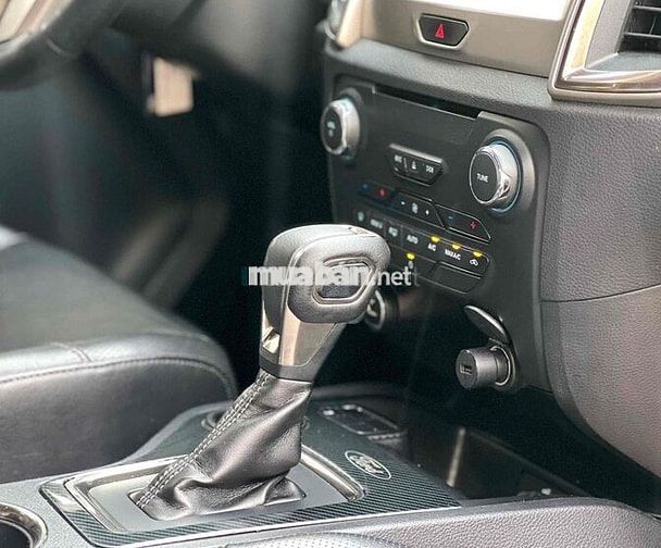 Ford Everest 2018 Trend 2.0L 4x2 AT - 76000 km