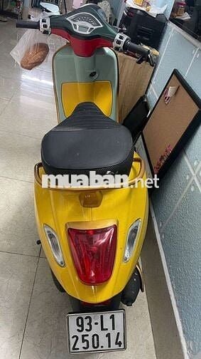 Xe Vespa Primevera đời 2015 một đời chủ.