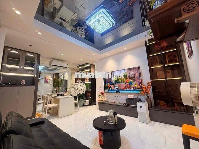 Căn hộ 75 m2 tập thể cạnh ĐHNT chùa Láng - Vincom Nguyễn chí Thanh