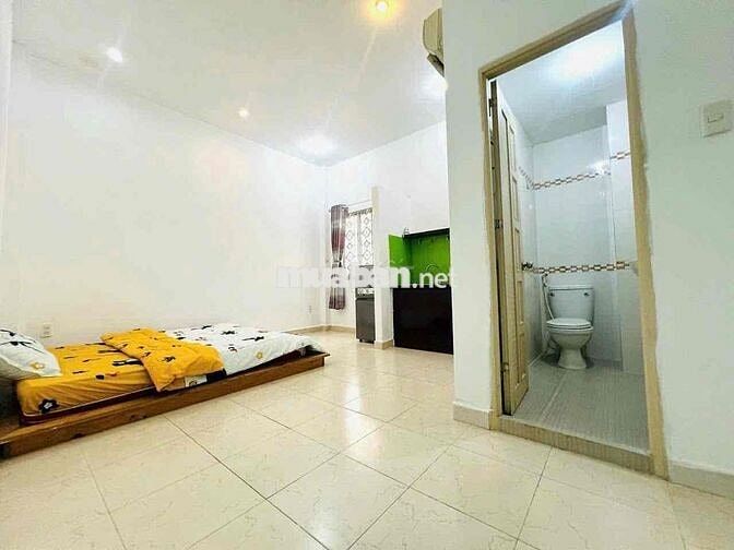 STUDIO ĐẦY ĐỦ NỘI THẤT MẶT TIỀN 25m2 SÁT PHẠM VĂN CHÍ, LÝ CHIÊU HOÀNG