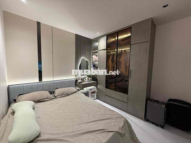 Căn hộ 75 m2 tập thể cạnh ĐHNT chùa Láng - Vincom Nguyễn chí Thanh