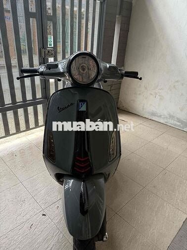 Cần bán vespa prima xám xi măng đời 2016 giá tốt.