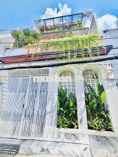 SIÊU PHẨM NHÀ PHỐ HIỆN ĐẠI – FULL NỘI THẤT CAO CẤP –3 LẦU – NGANG 5,5M