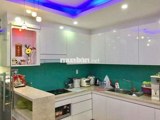 Nhà Full Nội Thất 1 Trệt 3 Lầu 5PN 4x18m Khu Công Ích Phạm Hữu Lầu