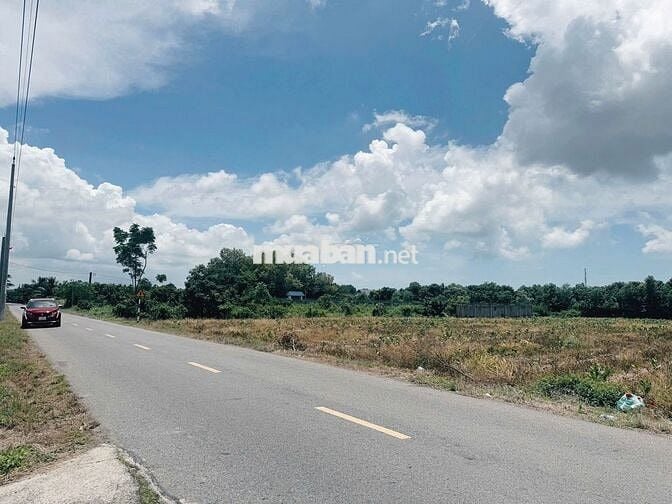 BÁN ĐẤT MẶT TIỀN VUÔNG VỨC - GẦN BIỂN PHƯỚC HẢI