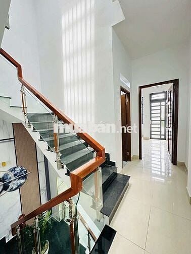 BÌNH TÂN - 64M2  NHÀ ĐẸP 3 TẦNG HẺM XE HƠI  P.BHHB CHỈ 5,35TỶ TL