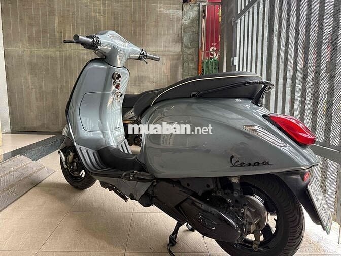 Cần bán vespa prima xám xi măng đời 2016 giá tốt.