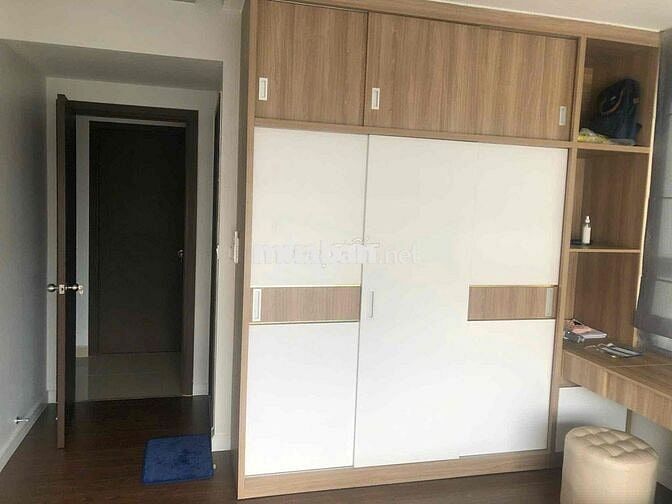 Chuyển nhượng gấp căn hộ cao cấp, 93m2, 3pn, 5tỷ5