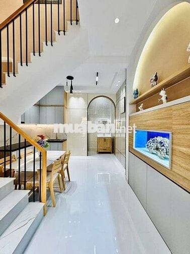 Nhà đẹp, gần CV Làng Hoa, khu dân trí, Nguyễn Văn Khối, 45m2, 4.7 tỉ.