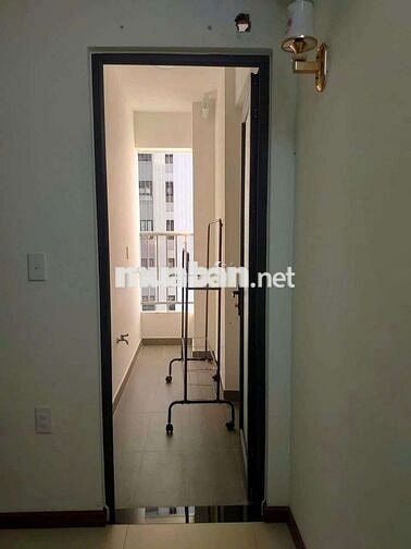 Chung cư iris Tower, 55 m2 ,bao sổ , full nội thất,: 1,550 tỷ.